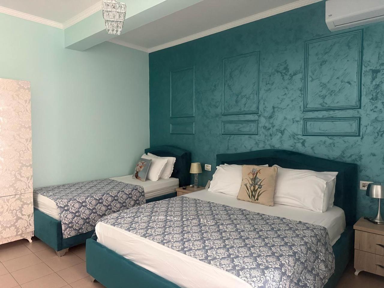 Apartments Next To The Beach In Durres Bagian luar foto
