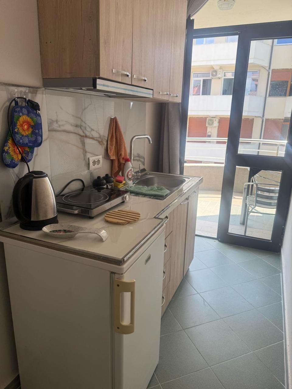 Apartments Next To The Beach In Durres Bagian luar foto