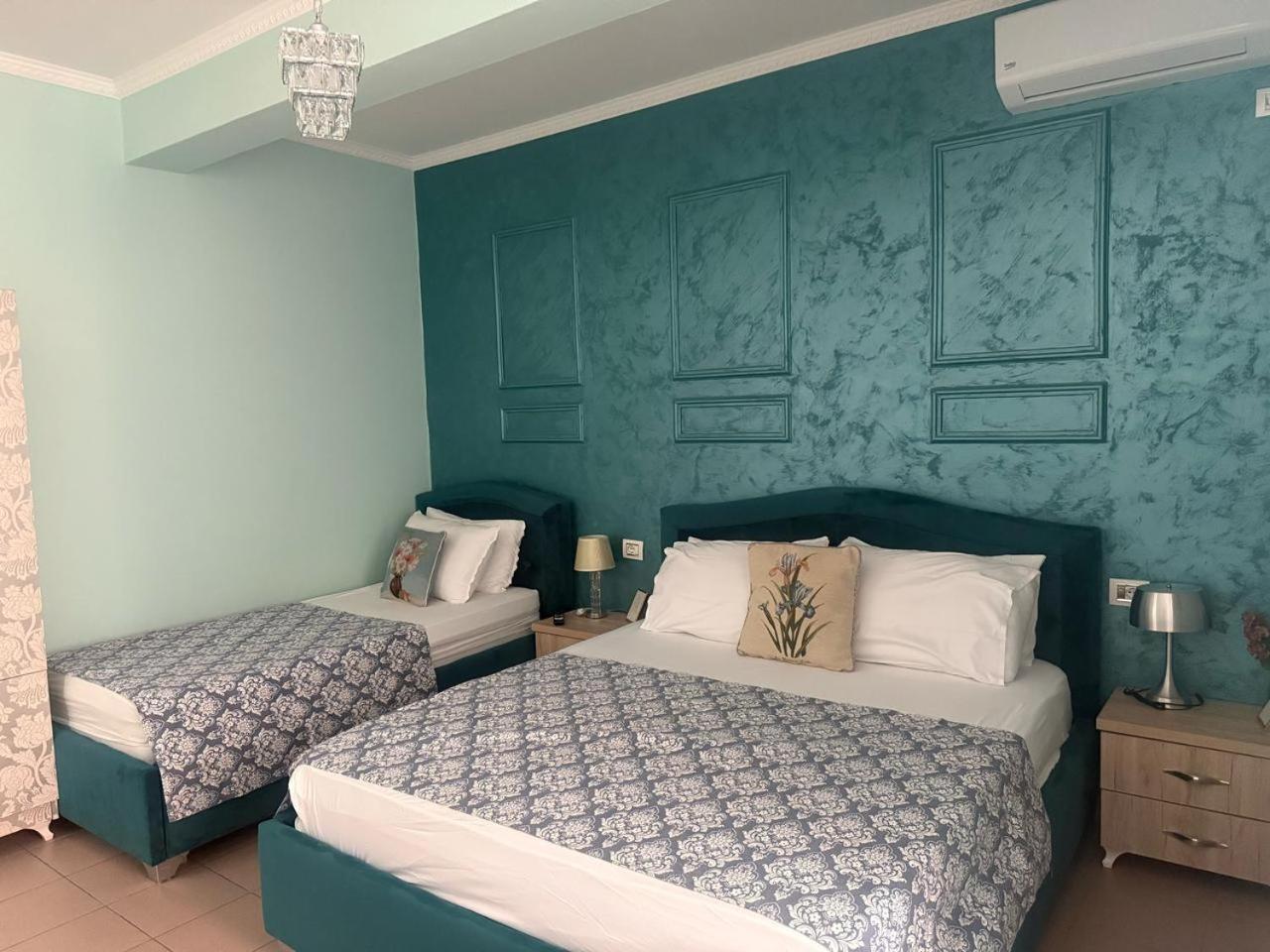 Apartments Next To The Beach In Durres Bagian luar foto