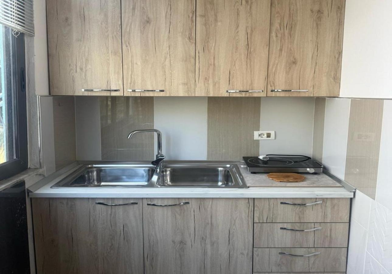 Apartments Next To The Beach In Durres Bagian luar foto